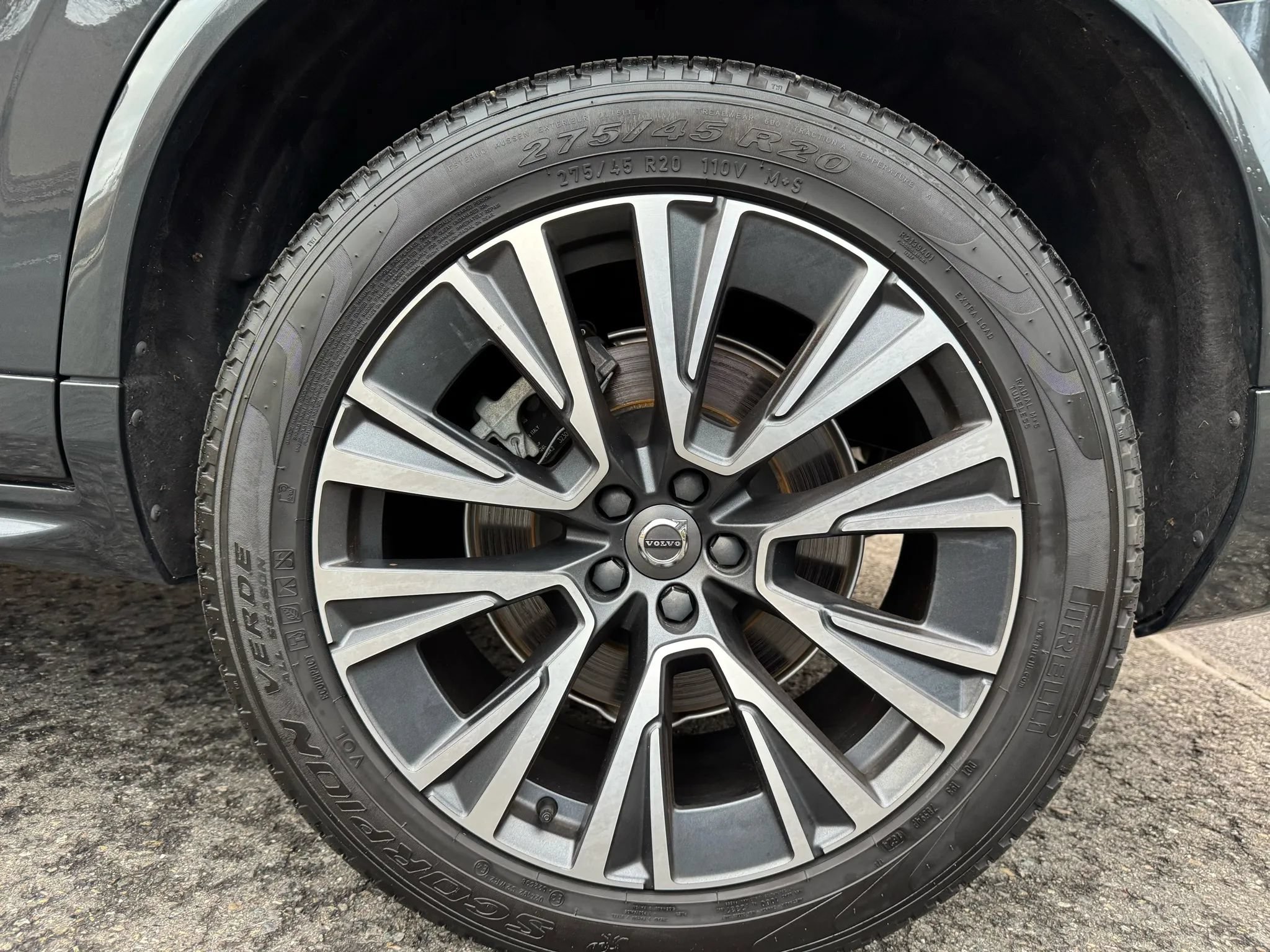 Used 2022 Volvo XC90 T8 Inscription Expression w/ Advanced Package AWD/4WD image 17