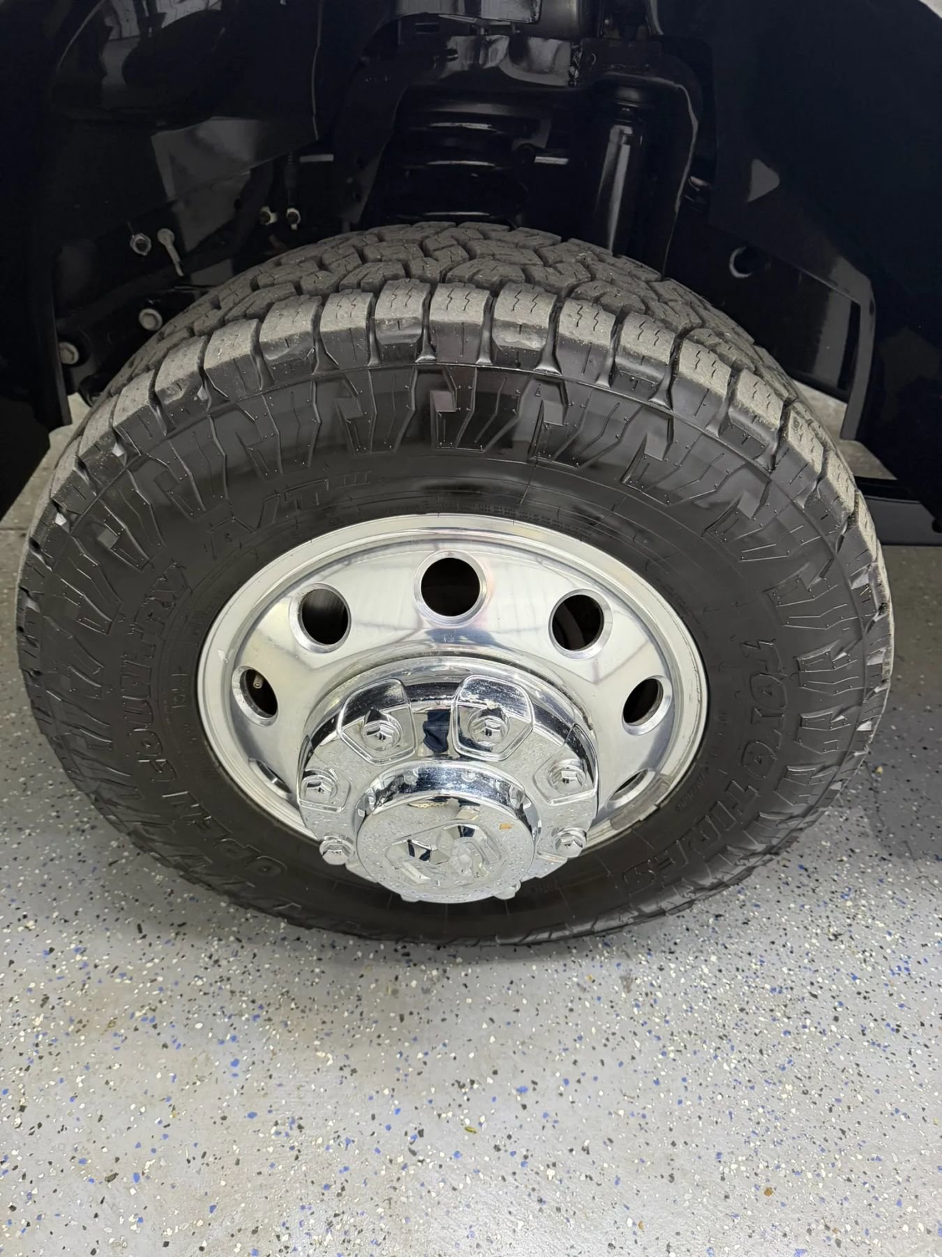 Used 2025 RAM 3500 Laramie AWD/4WD image 8