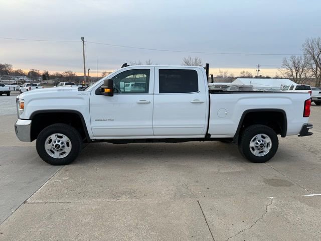 Used 2018 GMC Sierra 2500 SLE w/ SLE Preferred Package image 2