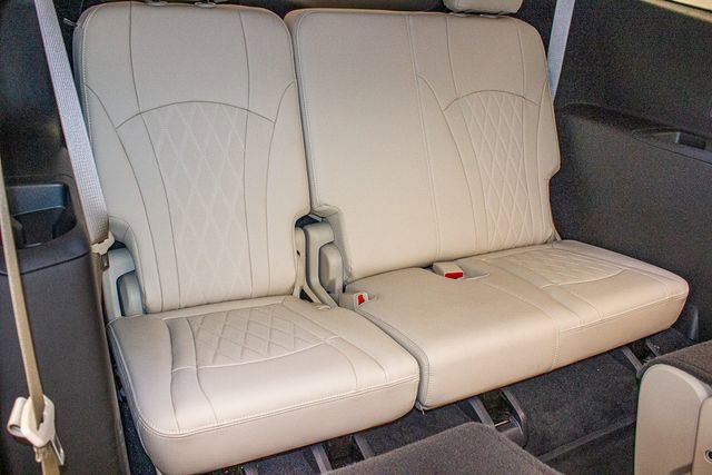 Used 2022 Buick Enclave Avenir w/ Avenir Technology Package image 13