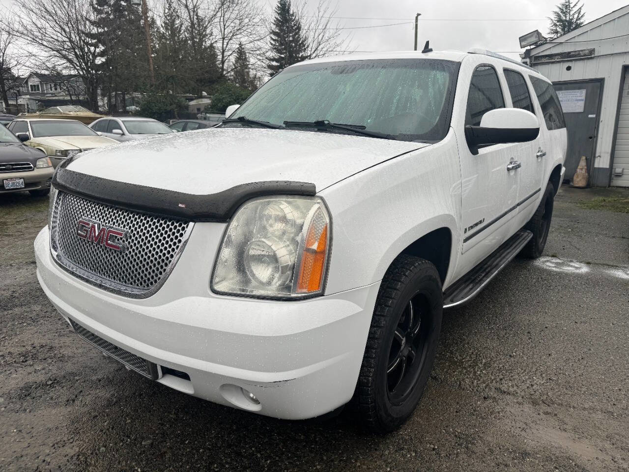 Used 2009 GMC Yukon XL Denali AWD/4WD image 4