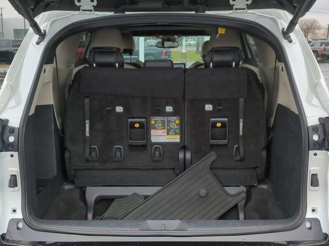 Used 2025 Toyota Sienna Limited image 19