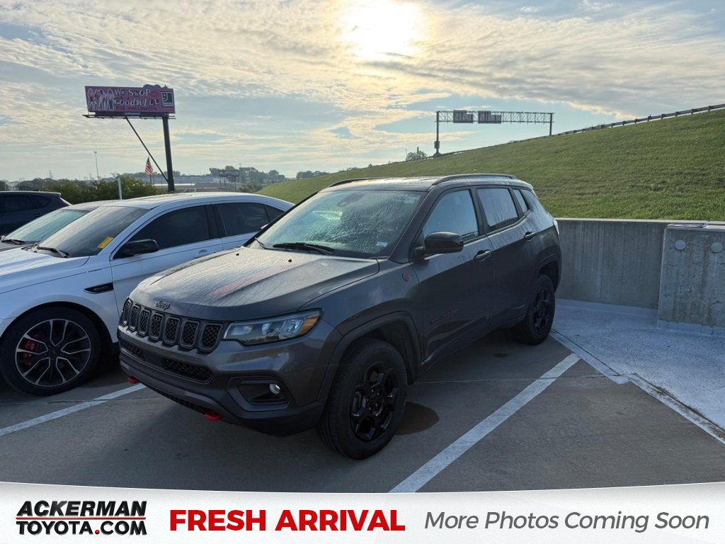 Used 2023 Jeep Compass Trailhawk