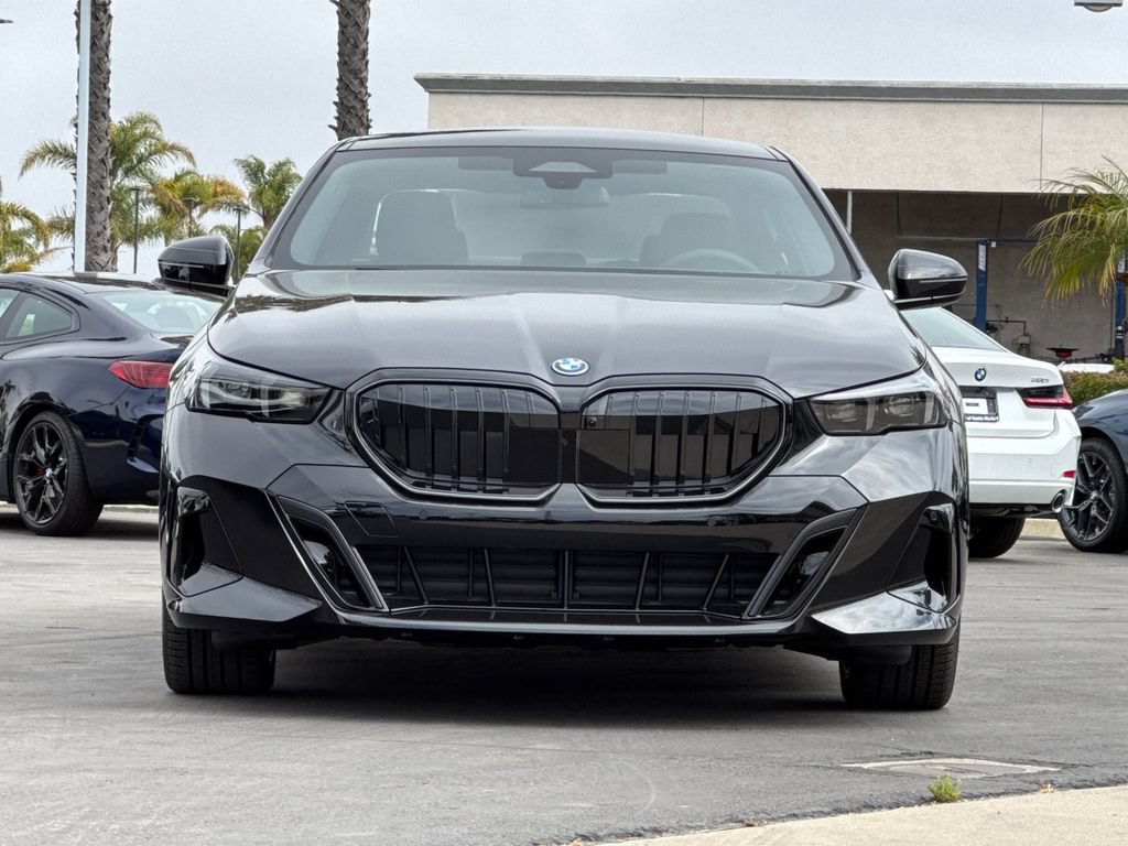 New 2027 BMW 550e xDrive w/ Premium Package AWD/4WD image 9