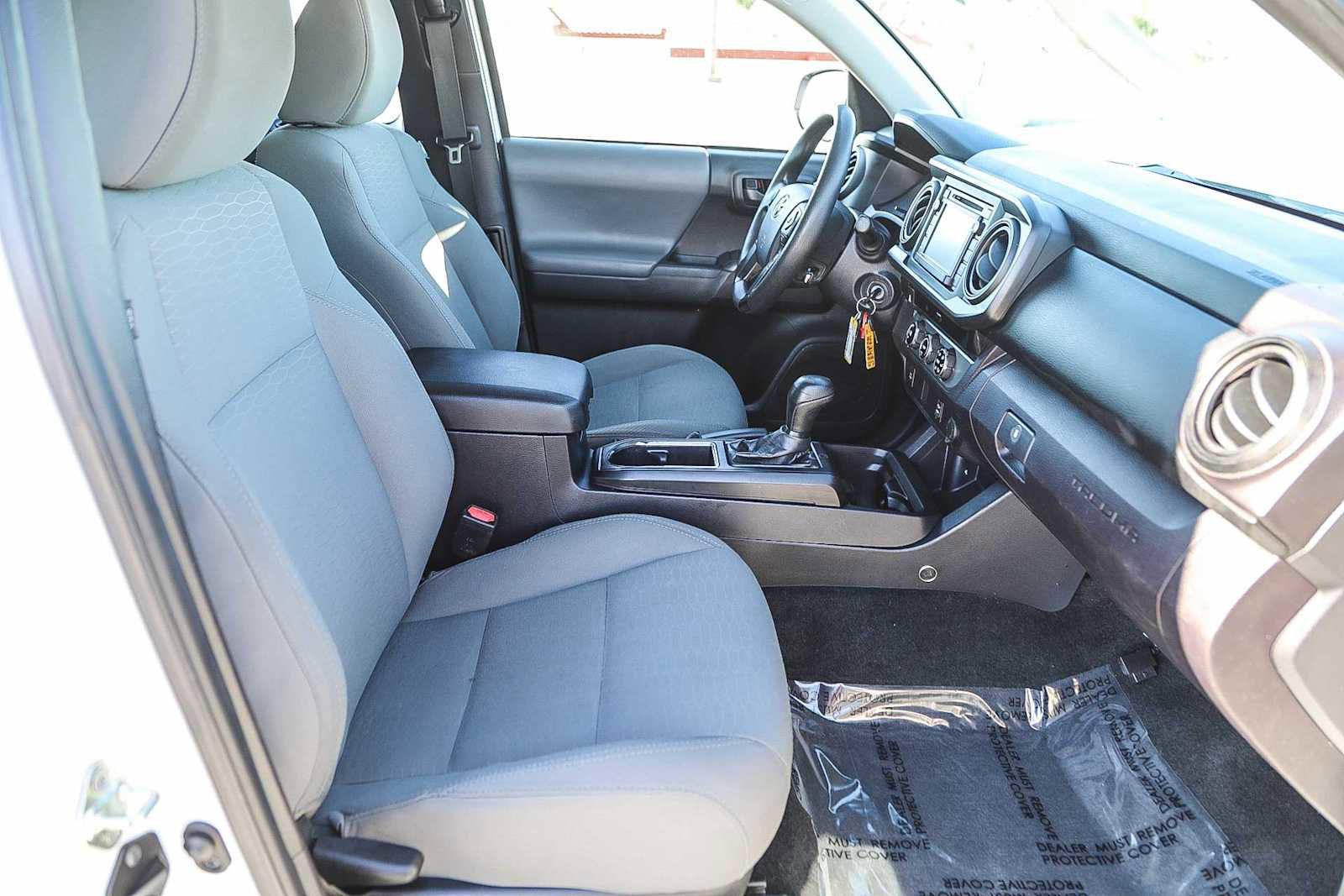 Certified 2018 Toyota Tacoma SR image 17