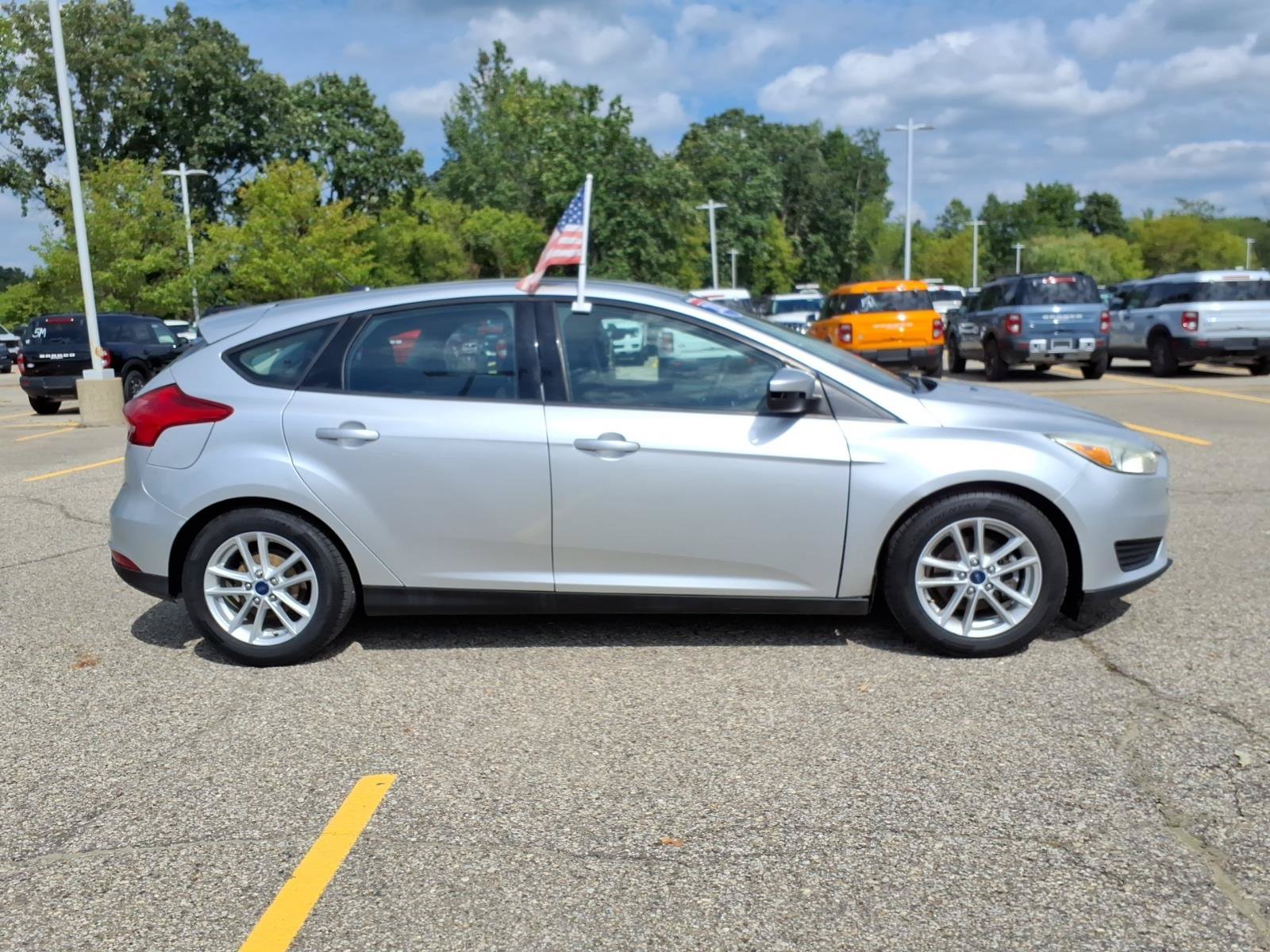 Used 2015 Ford Focus SE w/ Interior Protection Package FWD image 9
