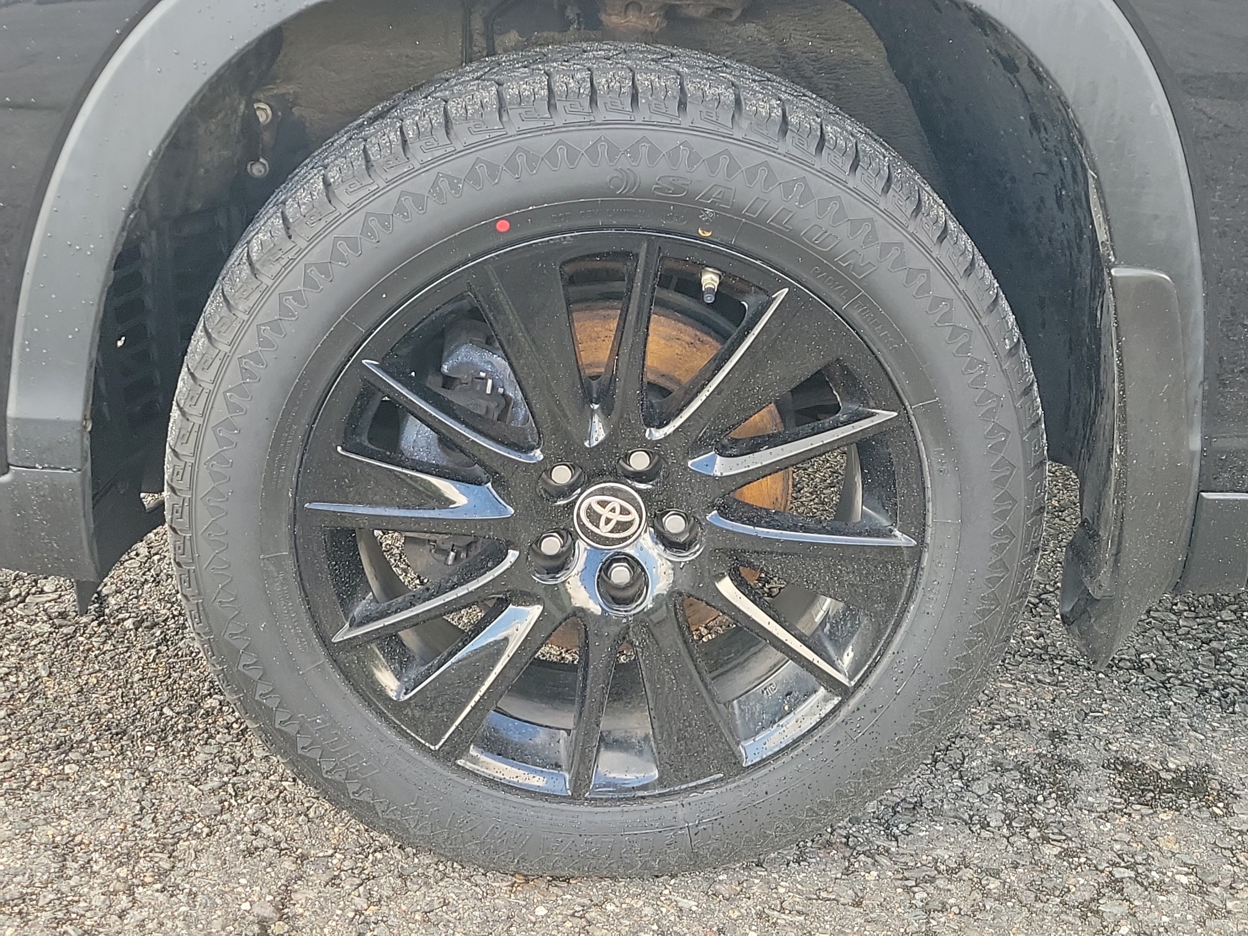 Used 2019 Toyota Highlander SE AWD/4WD image 12