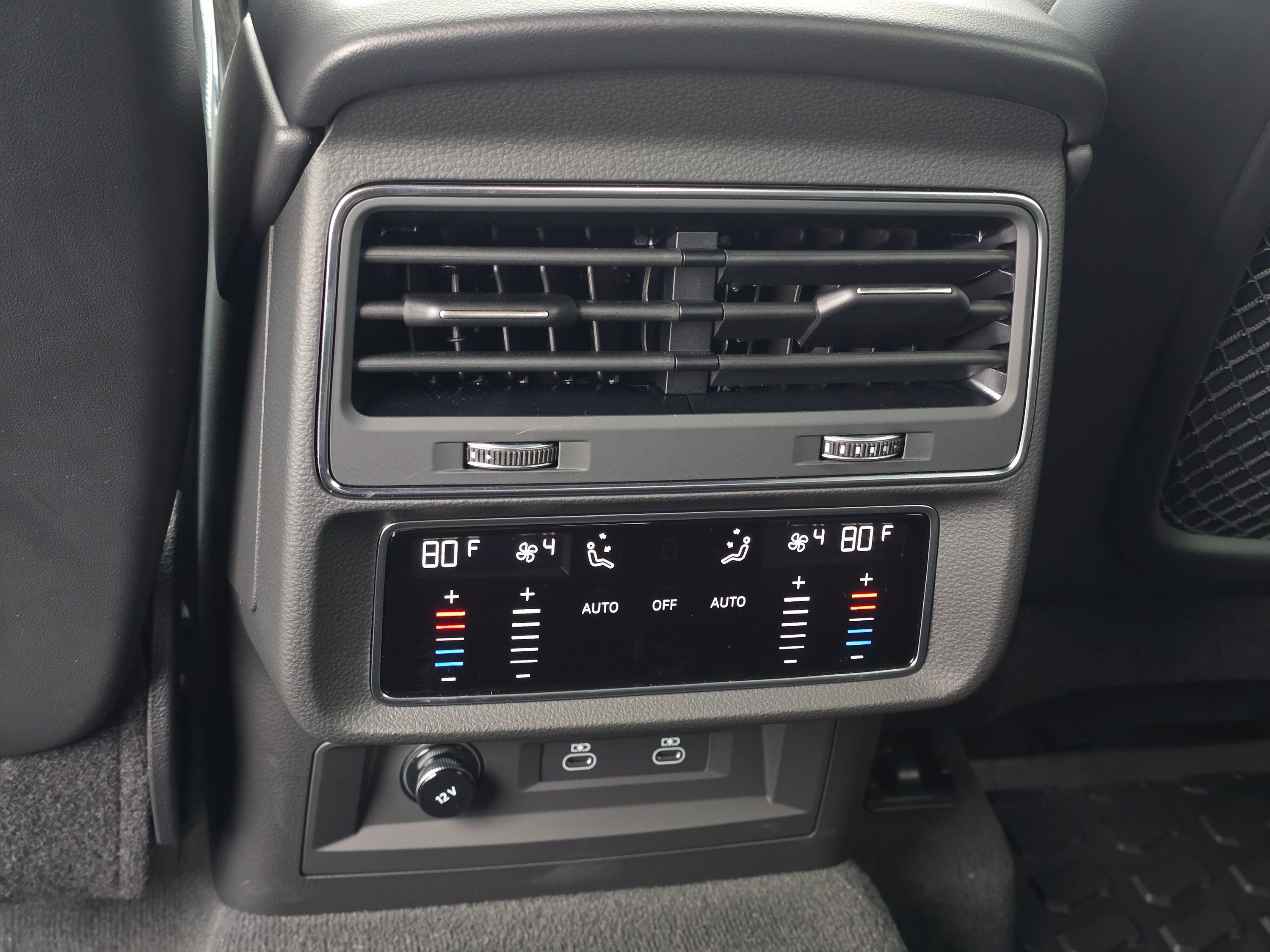 Certified 2025 Audi Q8 Premium Plus w/ Premium Plus Package image 17