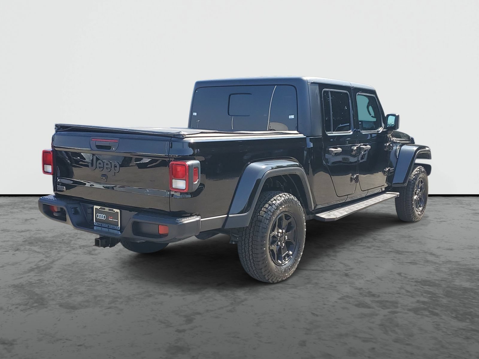Used 2023 Jeep Gladiator Sport AWD/4WD image 4
