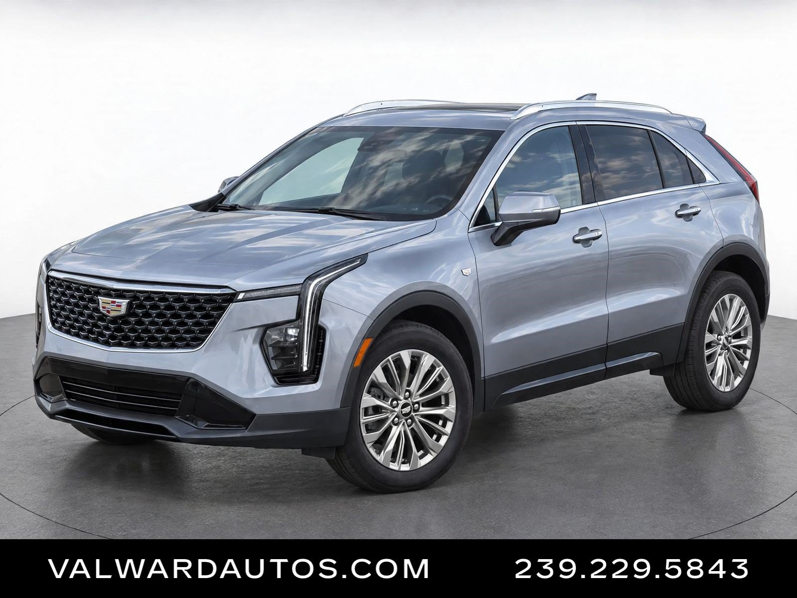 Used 2025 Cadillac XT4 Premium Luxury FWD image 1