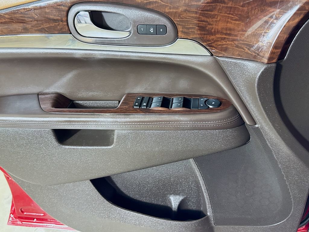 Used 2014 Buick Enclave Leather w/ LPO, Cargo Convenience Pkg FWD image 15