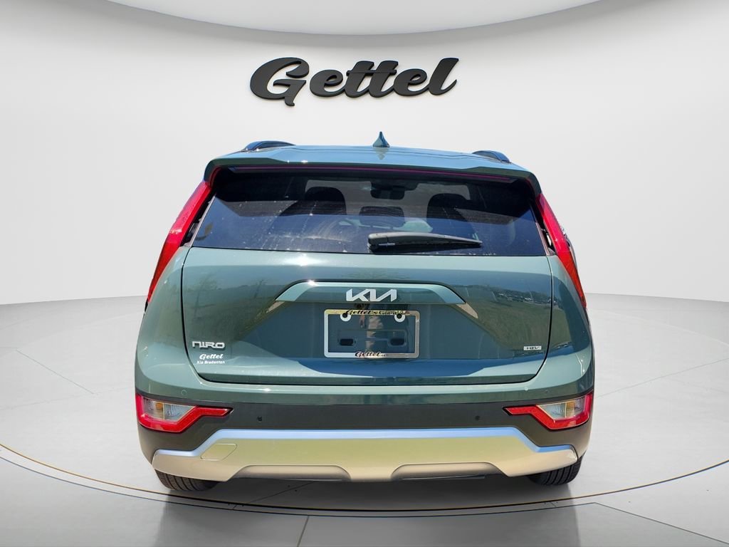 Used 2025 Kia Niro EX FWD image 14