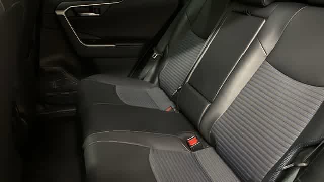 Used 2023 Toyota RAV4 XSE AWD/4WD image 28