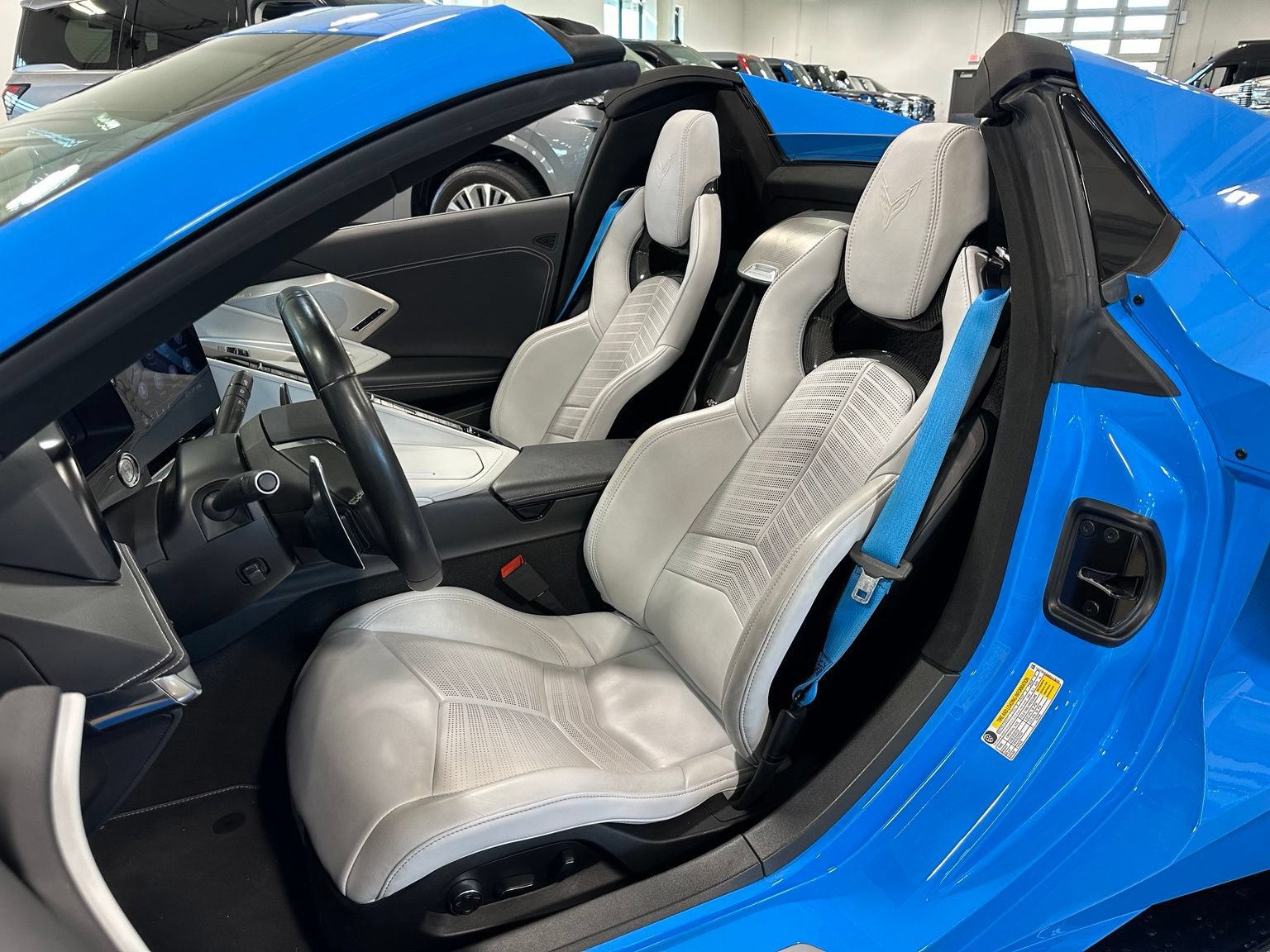 Used 2021 Chevrolet Corvette Stingray Preferred Conv w/ Z51 Performance Package RWD image 11