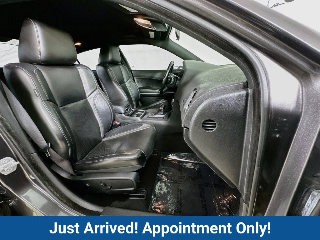 Used 2021 Dodge Charger SXT w/ Leather Interior Group RWD image 30