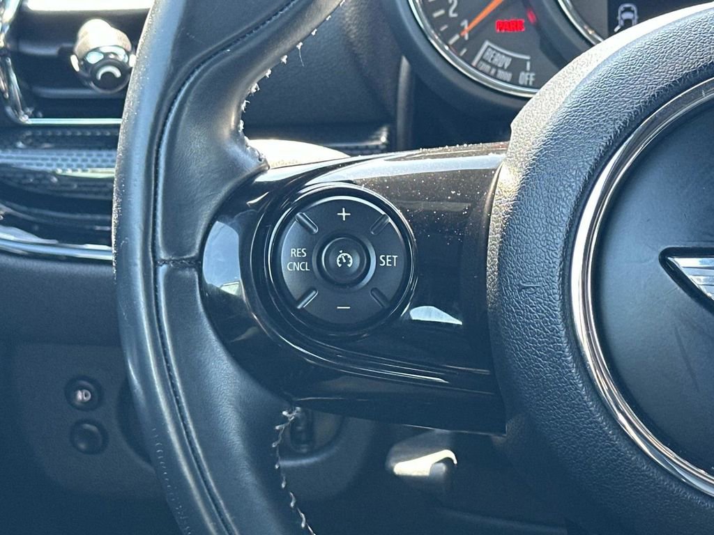 Used 2017 MINI Cooper Clubman image 16
