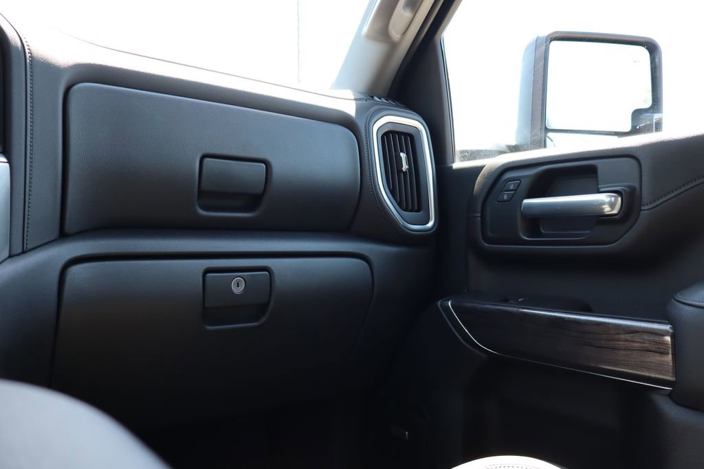 Used 2021 Chevrolet Silverado 2500 LTZ w/ LTZ Plus Package image 50