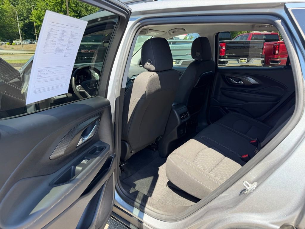 Certified 2023 GMC Terrain SLE w/ Driver Convenience Package AWD/4WD image 11