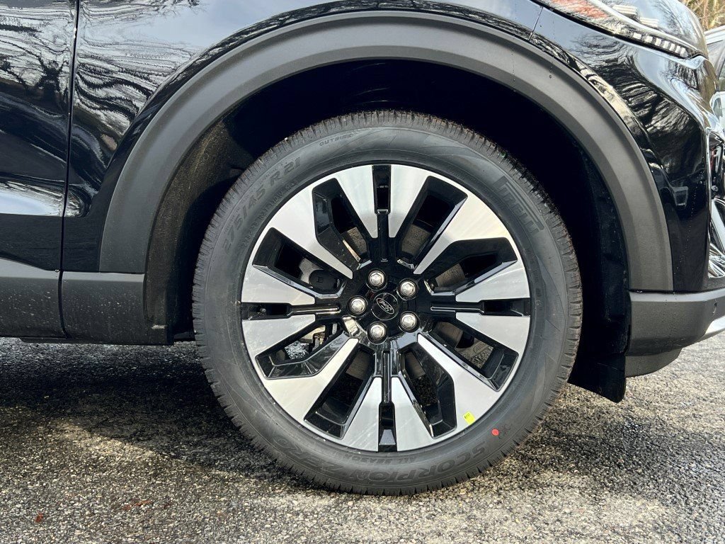 New 2026 Ford Explorer Platinum w/ LUX Leather Package AWD/4WD image 6