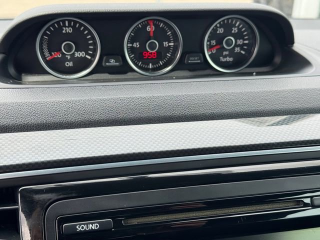 Used 2015 Volkswagen Beetle R-Line image 25