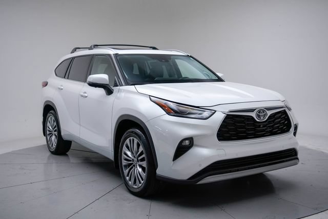 Used 2023 Toyota Highlander Platinum AWD/4WD image 7