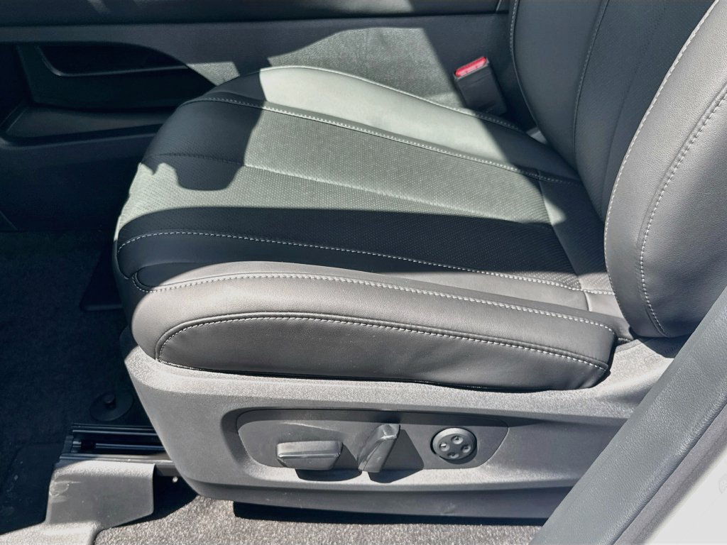 New 2027 INFINITI QX60 Luxe w/ Cargo Package FWD image 20