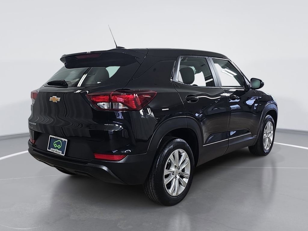Certified 2023 Chevrolet TrailBlazer LS image 3