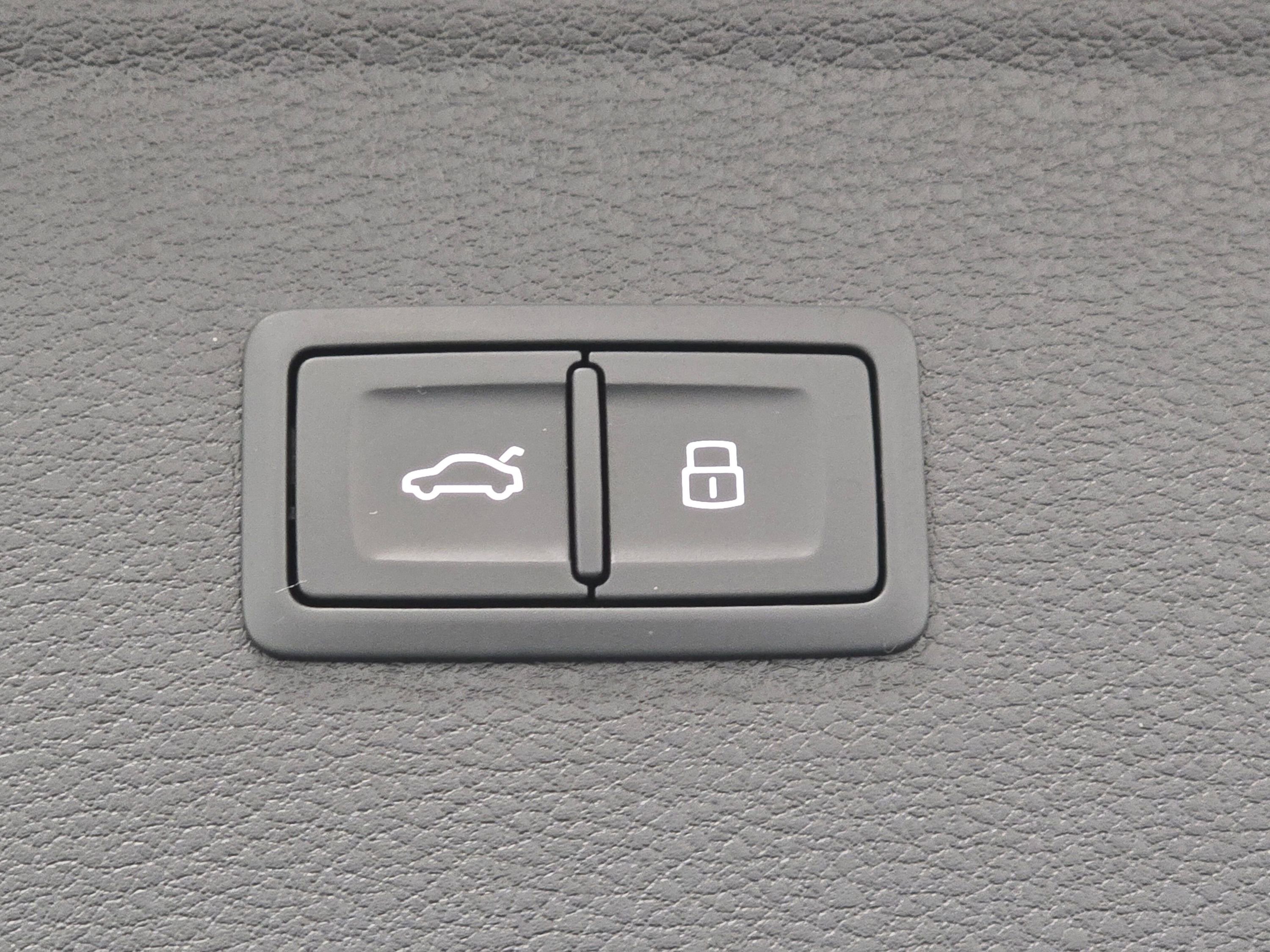 Used 2024 Audi SQ5 Premium Plus image 24