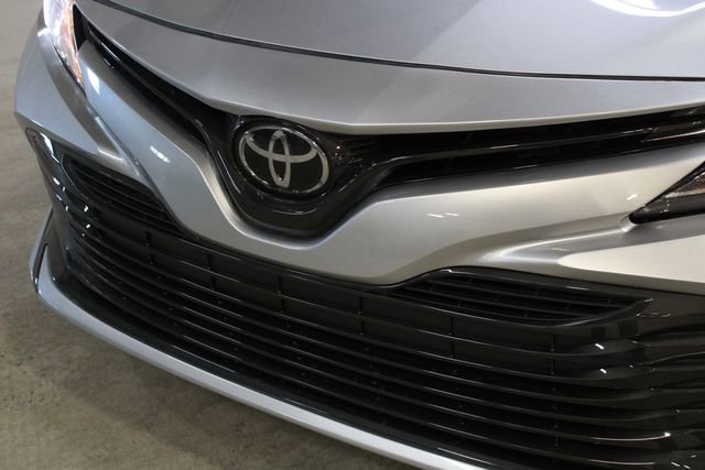 Used 2018 Toyota Camry LE image 30