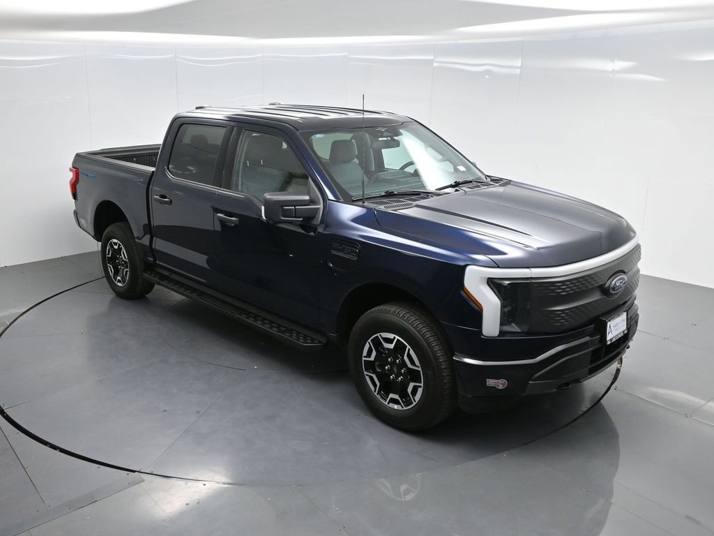 Used 2023 Ford F150 Lightning XLT AWD/4WD image 43