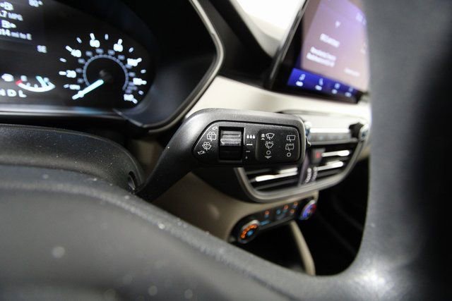 Used 2021 Ford Escape SE image 23