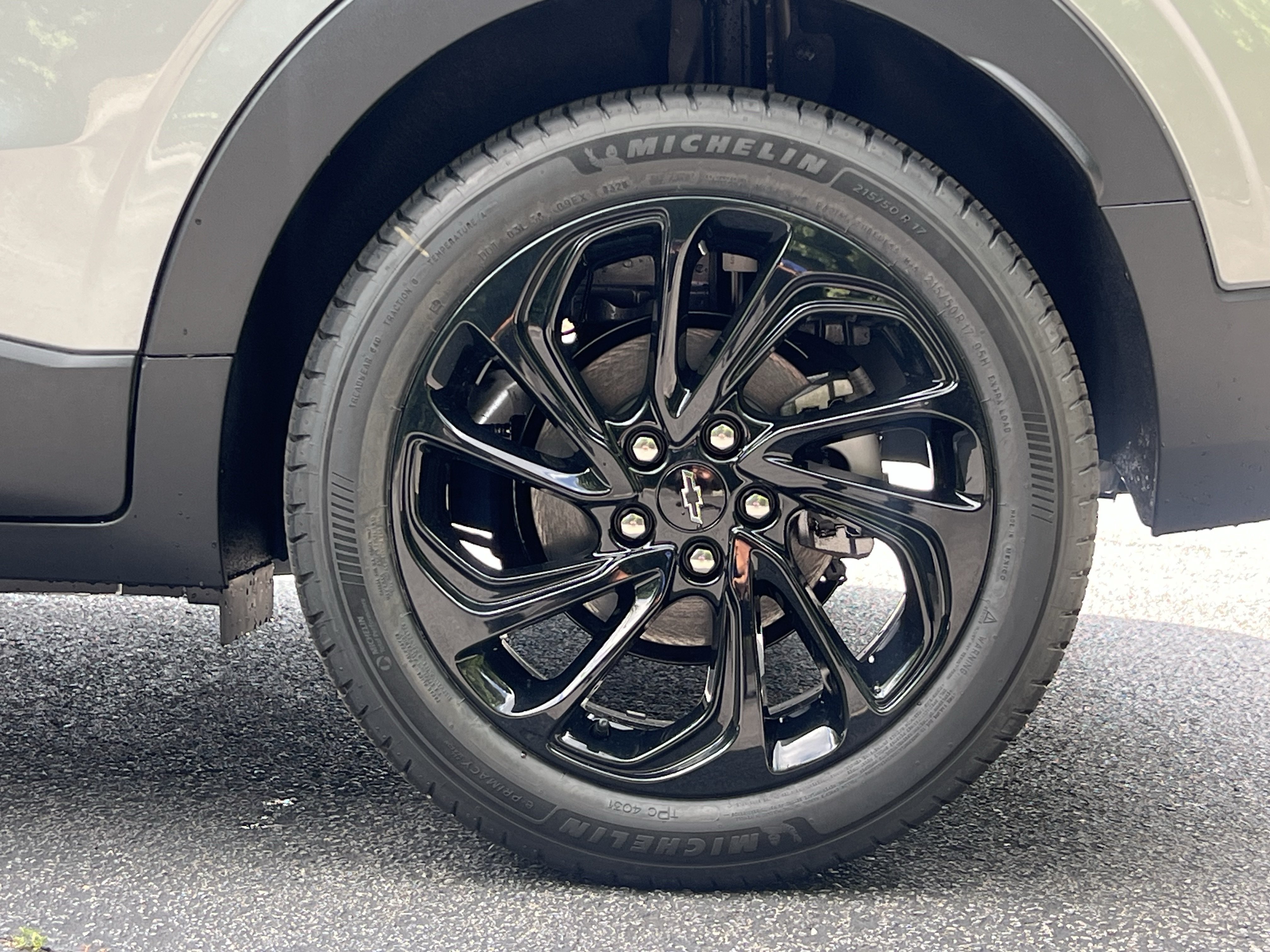 New 2027 Chevrolet Bolt RS w/ Technology Package FWD image 39