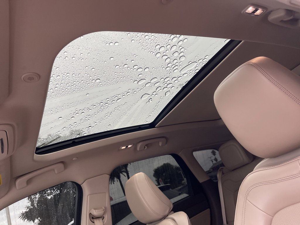 Used 2021 Lincoln Corsair Reserve w/ Equipment Group 201A image 22