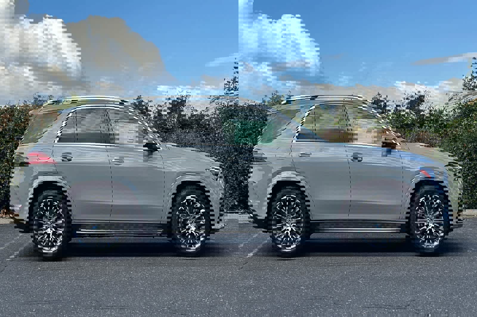 New 2026 Mercedes-Benz GLE 450 4MATIC image 2
