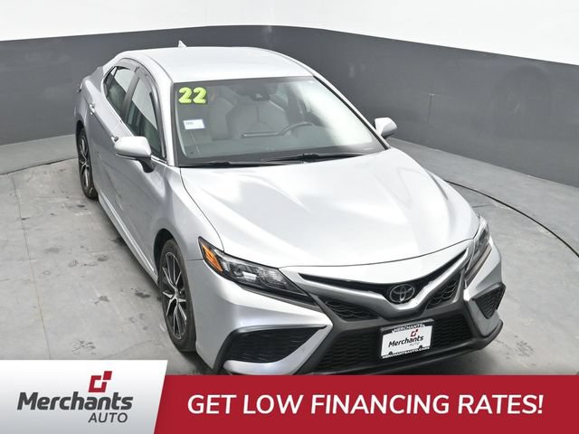Used 2022 Toyota Camry SE FWD image 19