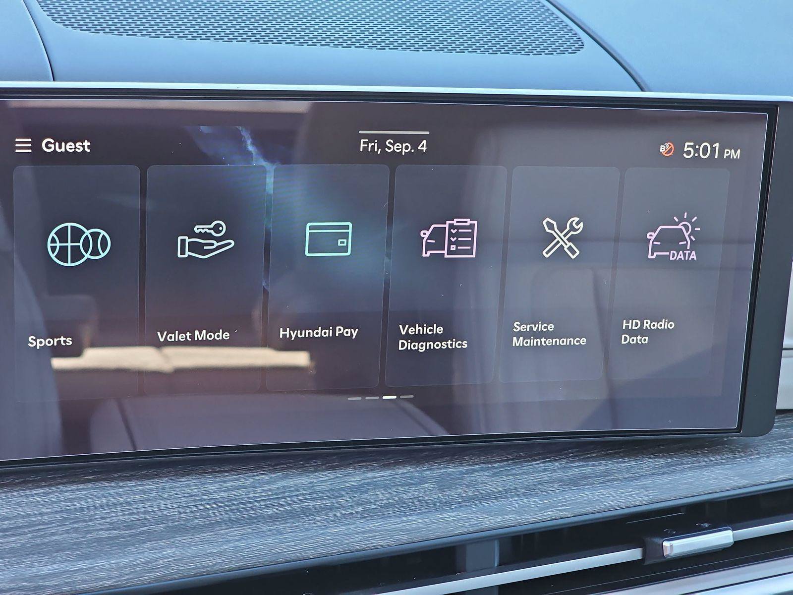 New 2025 Hyundai Santa Fe Calligraphy AWD/4WD image 27