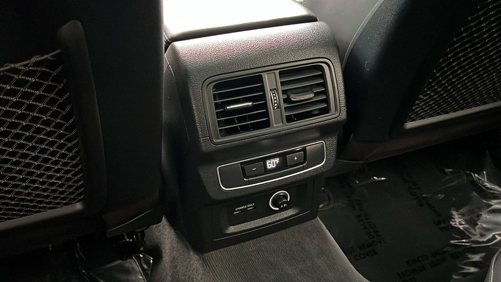 Used 2020 Audi SQ5 Premium Plus w/ Premium Plus Package AWD/4WD image 11