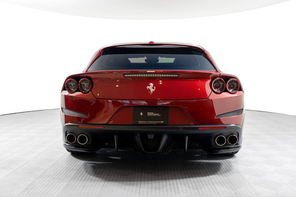 Certified 2019 Ferrari GTC4Lusso T RWD image 18