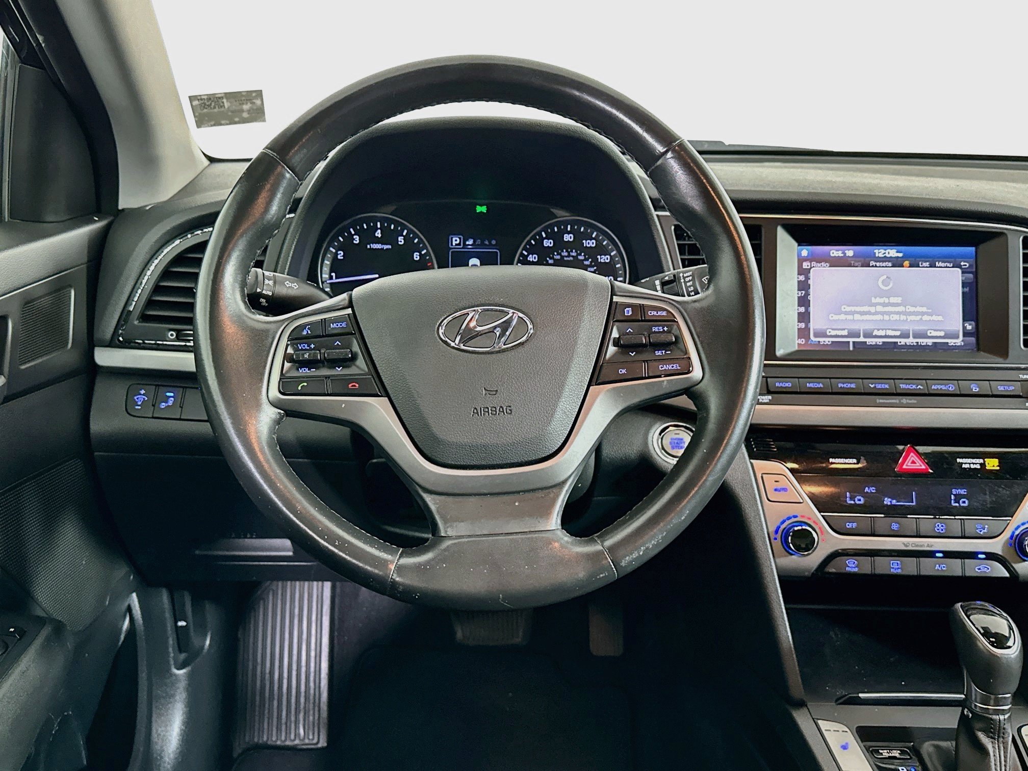 Used 2017 Hyundai Elantra Limited FWD image 18