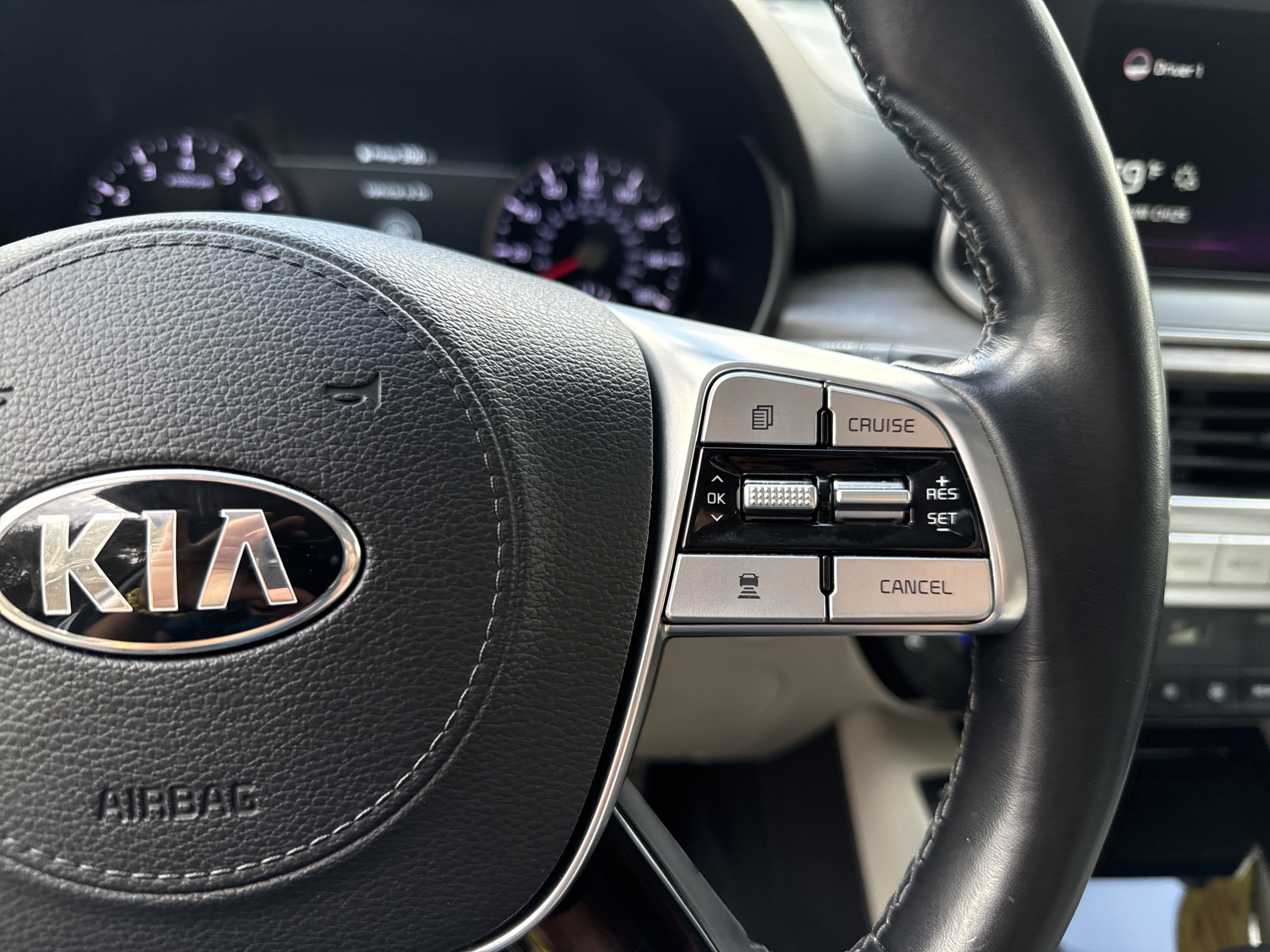 Used 2020 Kia Telluride SX w/ SX Prestige Package image 27