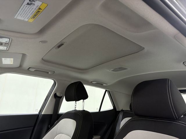 Used 2026 Hyundai Venue SEL image 21