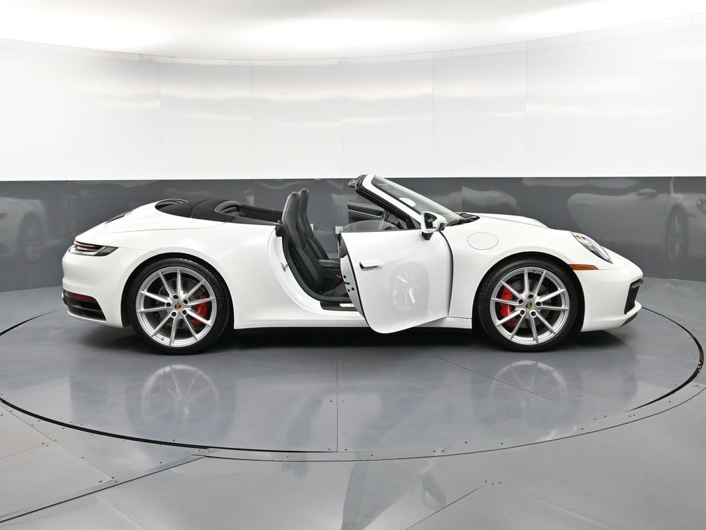 Certified 2020 Porsche 911 Carrera 4S AWD/4WD image 38