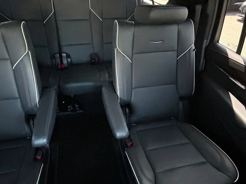 Used 2024 Cadillac Escalade ESV Premium Luxury w/ Performance Package AWD/4WD image 14