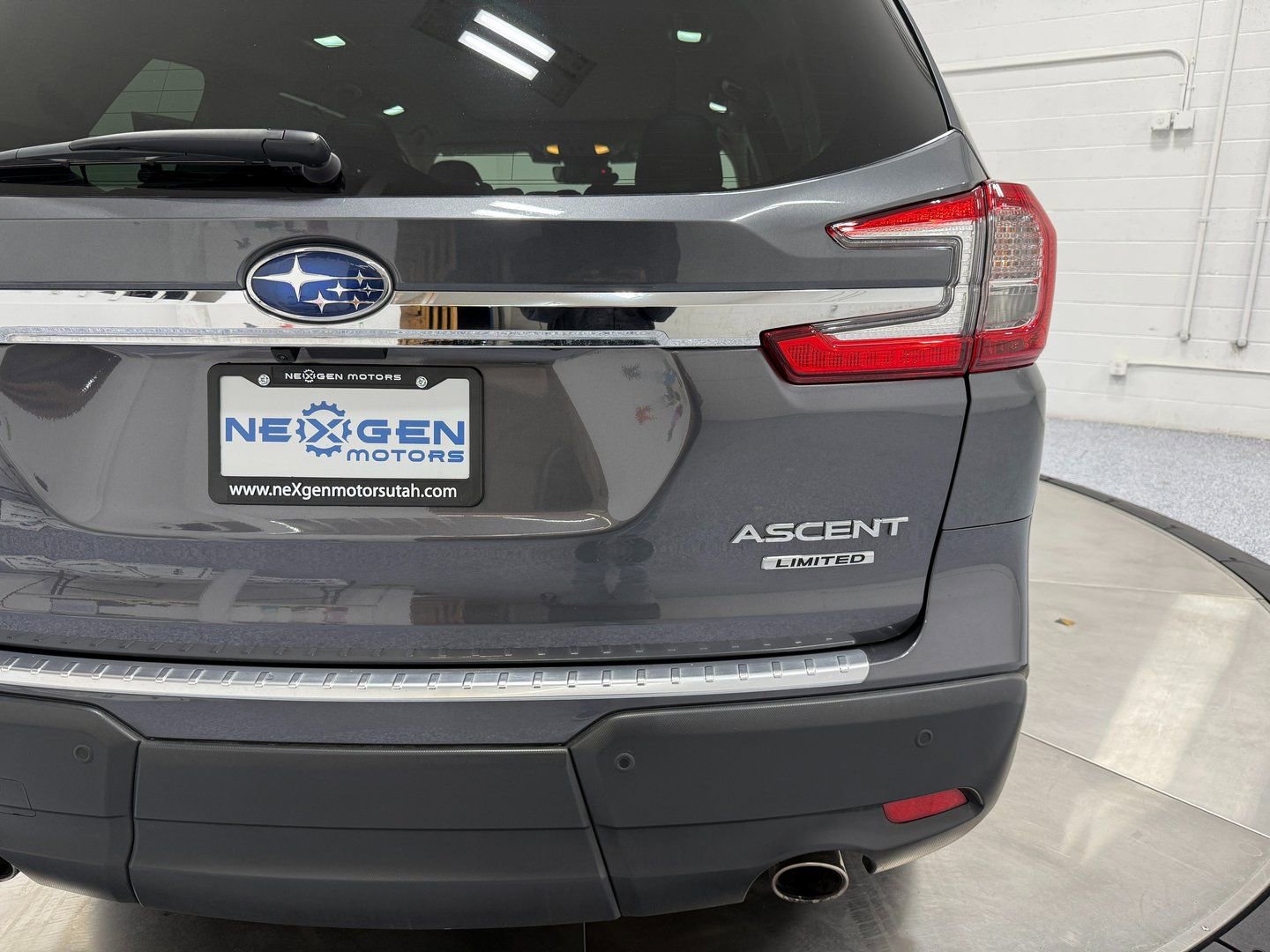 Used 2024 Subaru Ascent Limited w/ Technology Package image 59