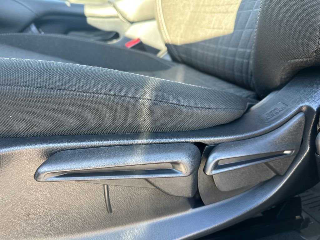 Used 2023 Honda HR-V LX image 4