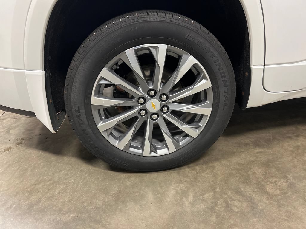 Certified 2022 Chevrolet Traverse Premier w/ LPO, Floor Liner Package AWD/4WD image 10