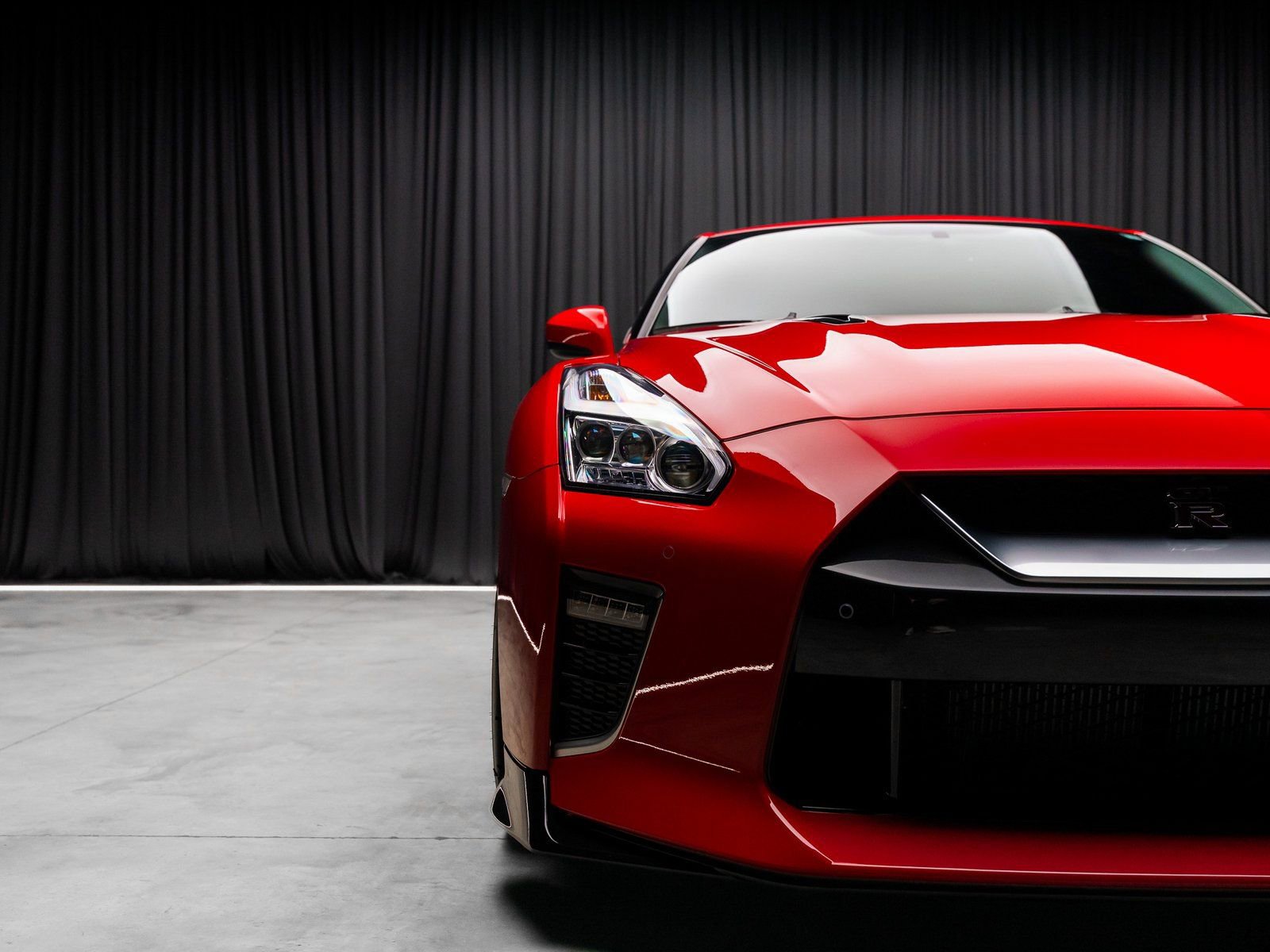 Used 2023 Nissan GT-R Premium w/ Floor Mat Package image 25