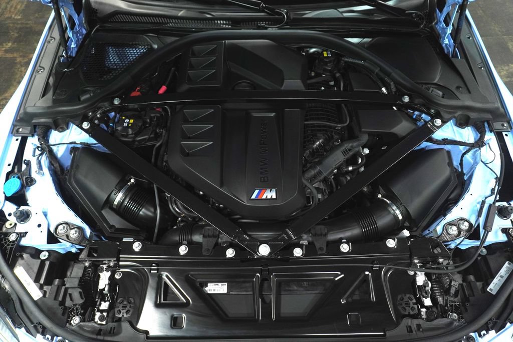 Used 2023 BMW M2 w/ Lighting Package RWD image 8