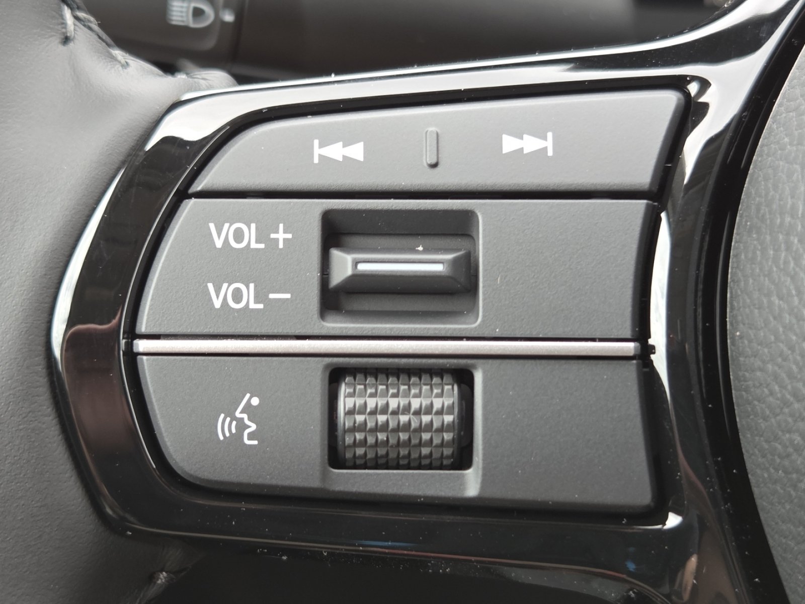 New 2026 Honda CR-V EX-L image 11