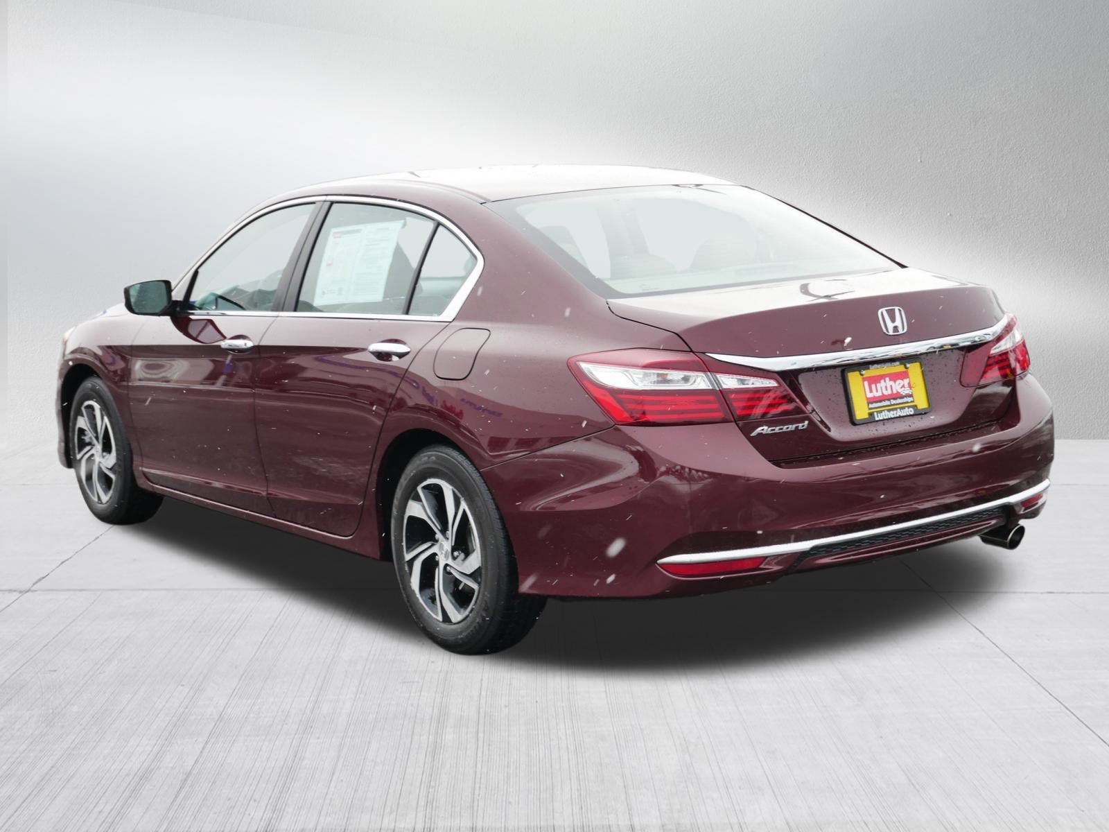 Used 2017 Honda Accord LX image 5